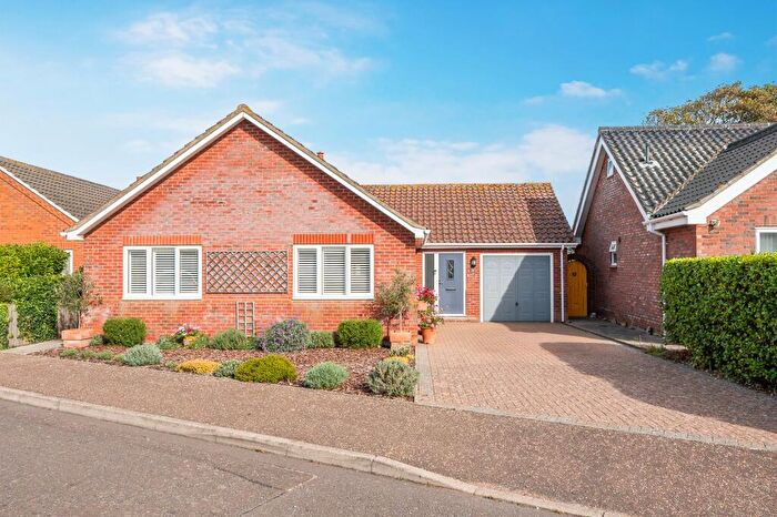 3 Bedroom Detached Bungalow For Sale In Danish House Gardens, Overstrand, NR27
