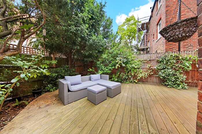 1 Bedroom Flat To Rent In Felix Avenue, London, N8