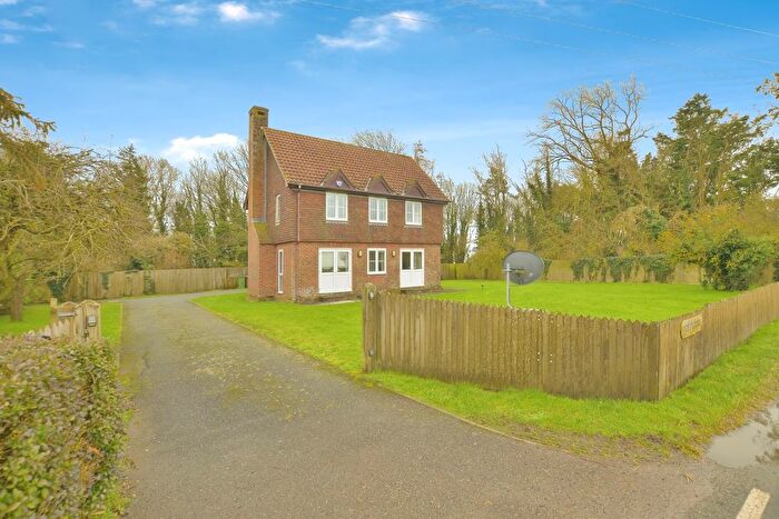 3 Bedroom Detached House For Sale In Eastbridge Road, Burmarsh, Romney Marsh, Kent, TN29