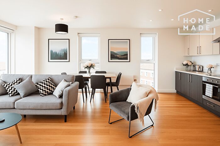 2 Bedroom Flat To Rent In The Slate Yard, M3