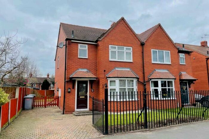 3 Bedroom Semi-Detached House To Rent In Manor Gardens, Nantwich, CW5