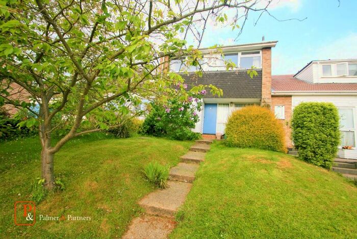 3 Bedroom Terraced House To Rent In Valley Road, Wivenhoe, Essex, CO7