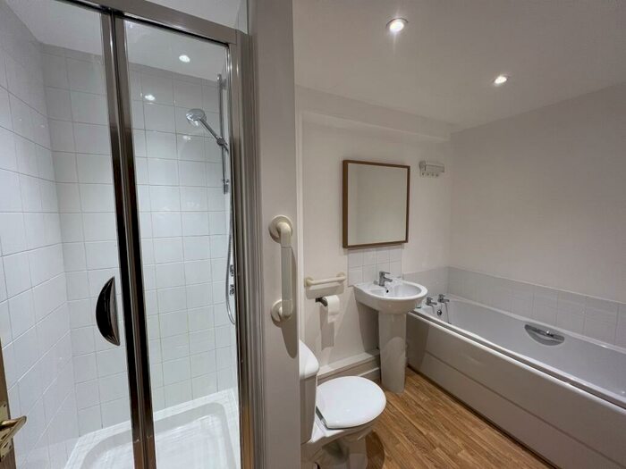 2 Bedroom Flat To Rent In Chapel Court, Micklefield, Leeds, LS25