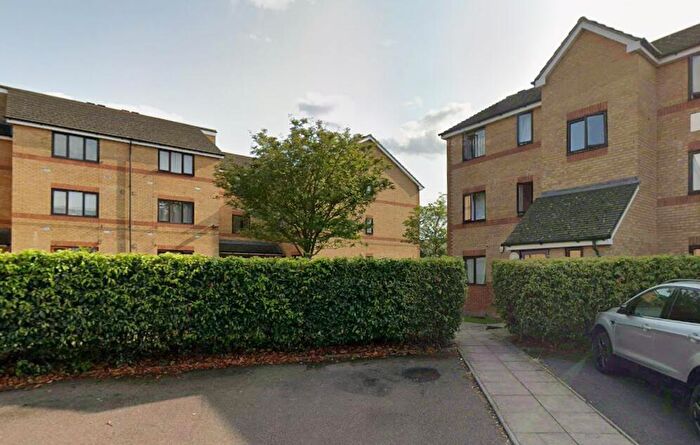 1 Bedroom Flat To Rent In Draycott Close, Cricklewood, NW2