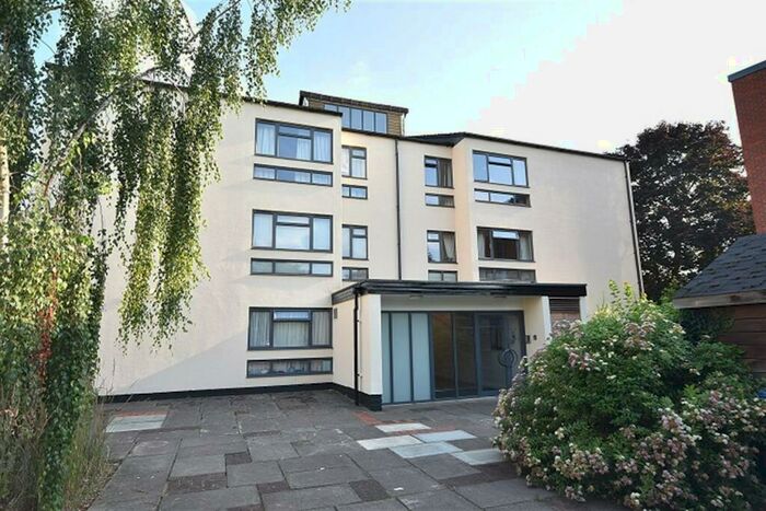 1 Bedroom Apartment To Rent In Field View, Caversham, Reading, RG4