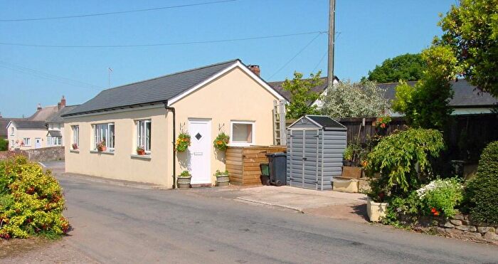 1 Bedroom Detached House For Sale In Pennymoor, Tiverton, Devon, EX16