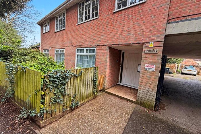 2 Bedroom Flat For Sale In Wimborne, BH21