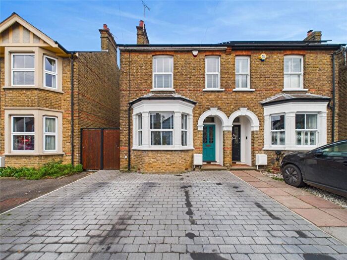 5 Bedroom Semi Detached House For Sale In Swiss Avenue, Chelmsford, Essex, CM1