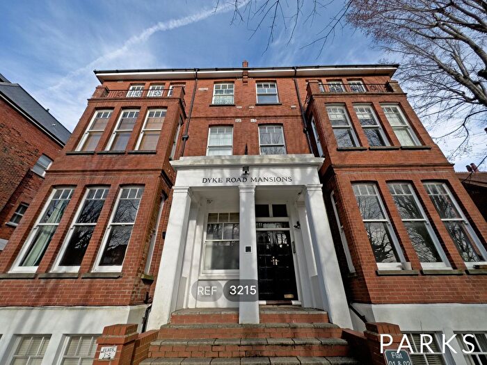 1 Bedroom Flat To Rent In Dyke Road Mansions, - Dyke Road, Brighton, BN1