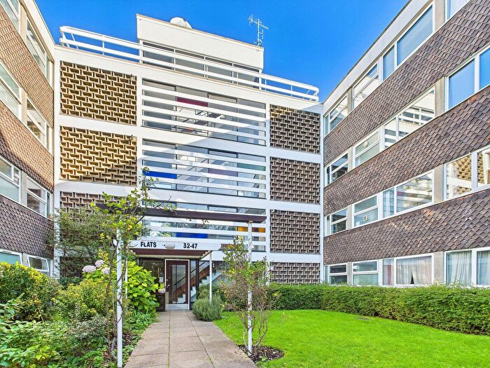 3 Bedroom Flat For Sale In Somerhill Road, Hove, BN3