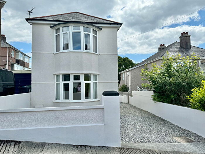 3 Bedroom Detached House For Sale In Swaindale Road, Peverell, Plymouth, PL3