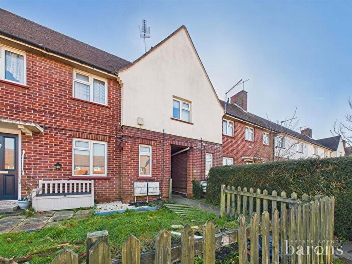 2 Bedroom Maisonette For Sale In Western Way, Basingstoke, RG22