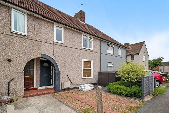 2 Bedroom Terraced House To Rent In Rowlands Road, Dagenham, RM8