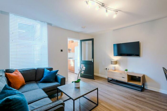 3 Bedroom Terraced House To Rent In Chillingham Road, Newcastle, NE6