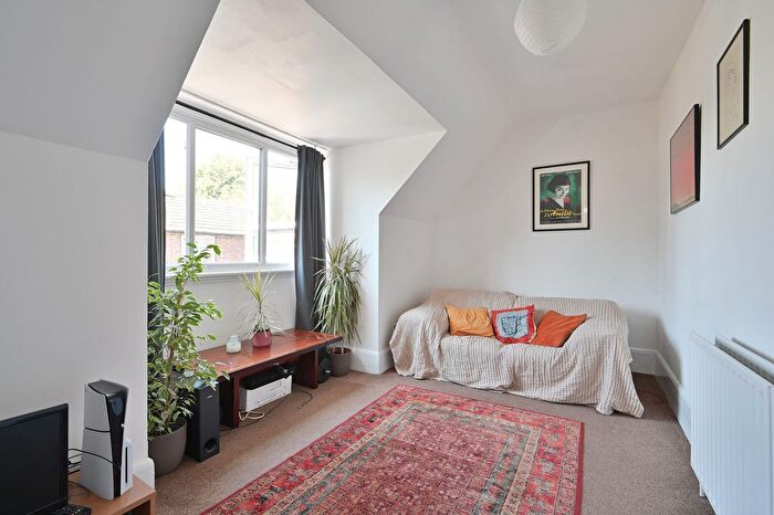 1 Bedroom Flat For Sale In Peel Road, Harrow, HA3