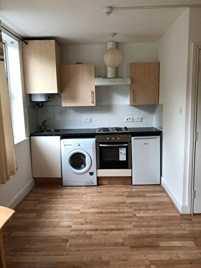 Studio To Rent In Craven Park, London, NW10