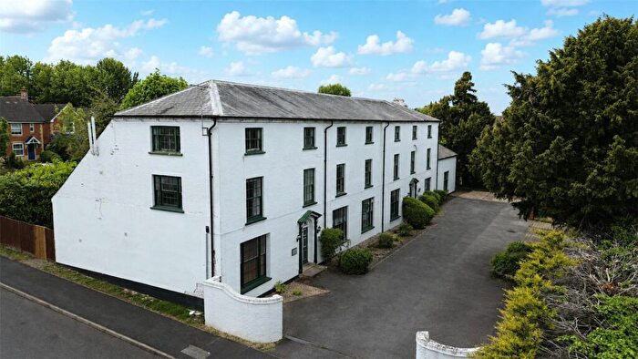 1 Bedroom Apartment For Sale In Trenthams Close, Purley On Thames, Reading, Berkshire, RG8