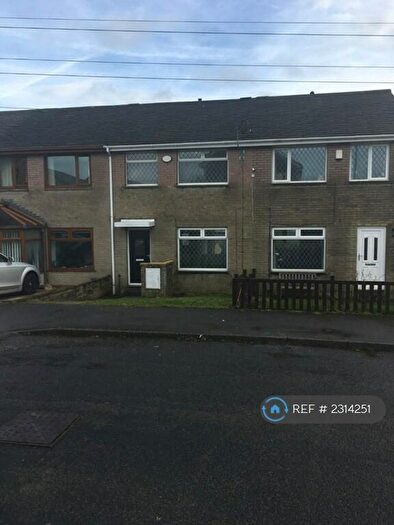 3 Bedroom Terraced House To Rent In Romsey Close, Huddersfield, HD3