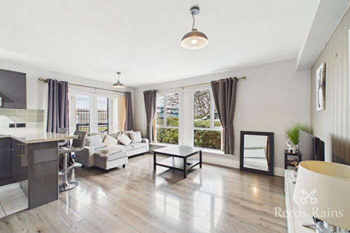 2 Bedroom Apartment For Sale In Gilmartin Grove, Liverpool, Merseyside, L6