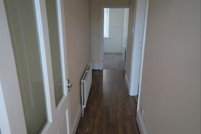 2 Bedroom Flat To Rent In Victoria Road East, Hebburn, Tyne And Wear, NE31