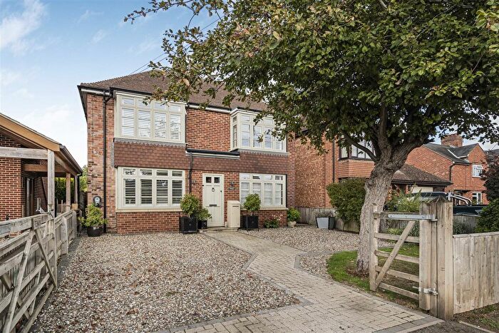 4 Bedroom Property For Sale In Bicester Road, Launton, Bicester, OX26