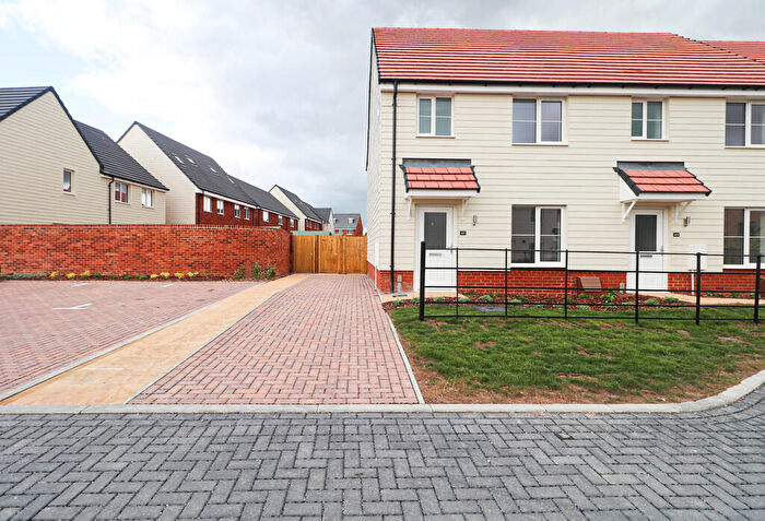 3 Bedroom End Of Terrace House To Rent In Brocade Road, Andover, Hampshire, SP11