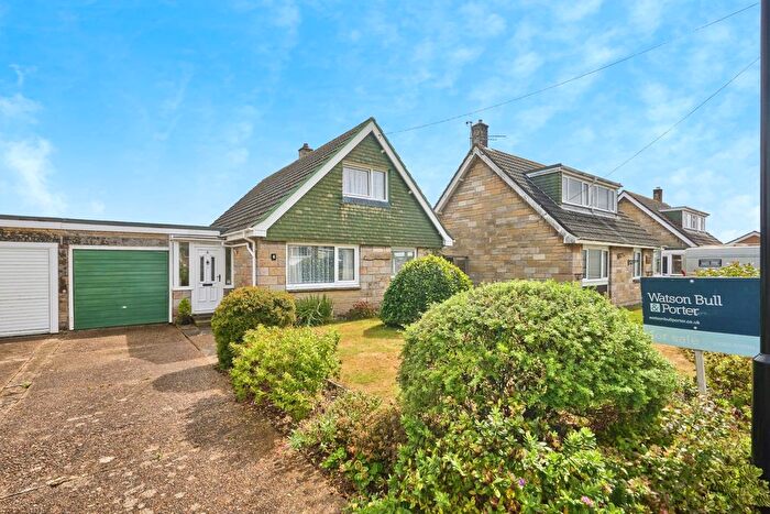 3 Bedroom Bungalow For Sale In Holford Road, Wootton Bridge, Ryde, Isle Of Wight, PO33