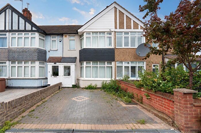 2 Bedroom Terraced House For Sale In Russell Road, Chingford, London, E4