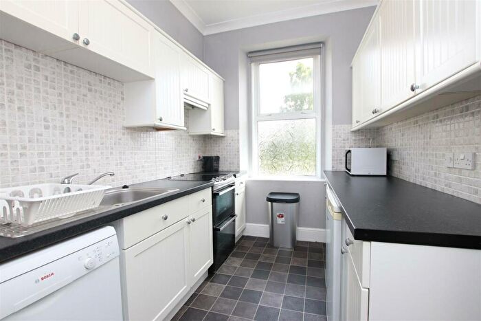 4 Bedroom House To Rent In North Road, Combe Down, BA2