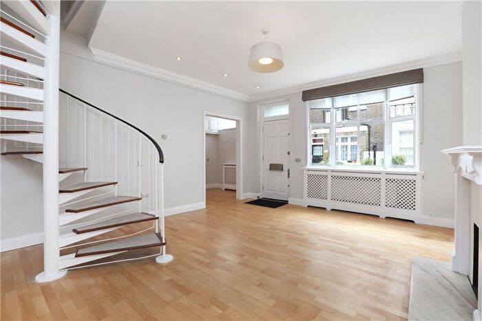2 Bedroom Terraced House To Rent In Gloucester Place Mews, Marylebone, W1U