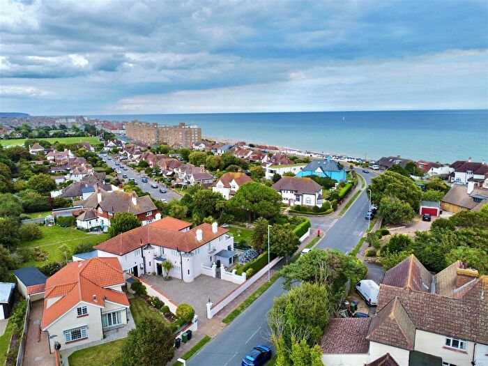 5 Bedroom Detached House For Sale In Richmond Avenue, Bexhill-On-Sea, TN39