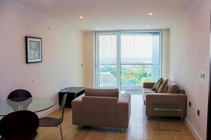 2 Bedroom Flat To Rent In Newgate Tower, Newgate, Croydon, CR0