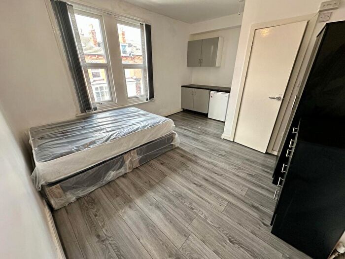 1 Bedroom Terraced House To Rent In Nowell Crescent, Leeds, LS9