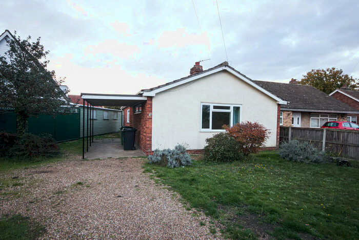 3 Bedroom Detached Bungalow To Rent In New Road, Hethersett, Norwich, NR9