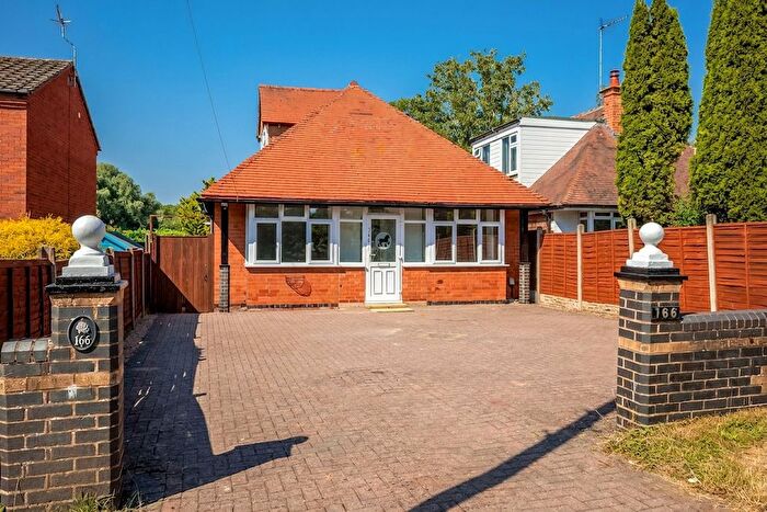 4 Bedroom Detached House For Sale In Alcester Road, Stratford-Upon-Avon, CV37
