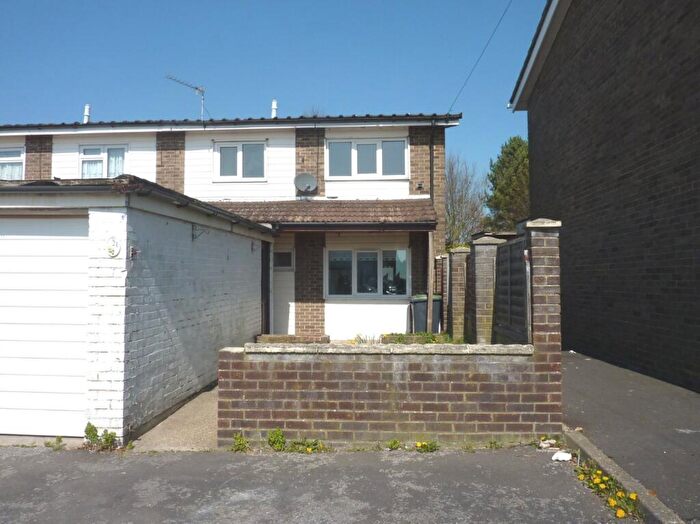 3 Bedroom End Of Terrace House To Rent In Bickton Walk, Havant, Hampshire, PO9