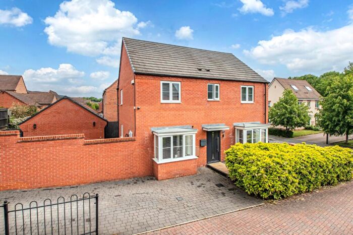 4 Bedroom Detached House For Sale In East Works Drive, Cofton Hackett, Birmingham, Worcestershire, B45
