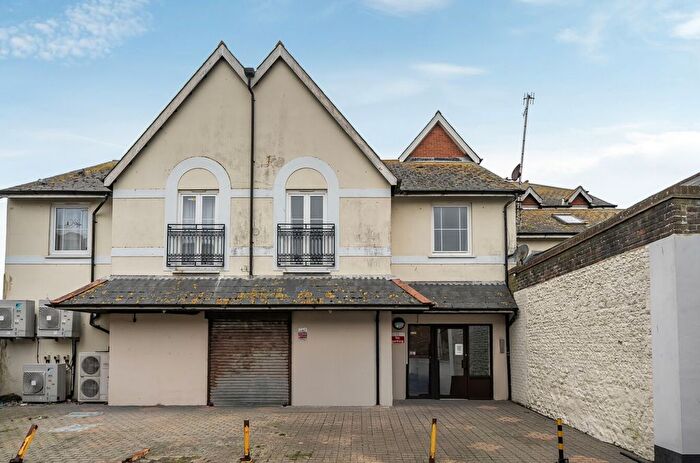 1 Bedroom Property For Sale In Norfolk Street, Waterloo Court Norfolk Street, PO21