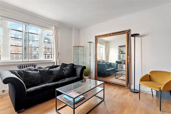 1 Bedroom Flat To Rent In Chatsworth Court, Pembroke Road, W8