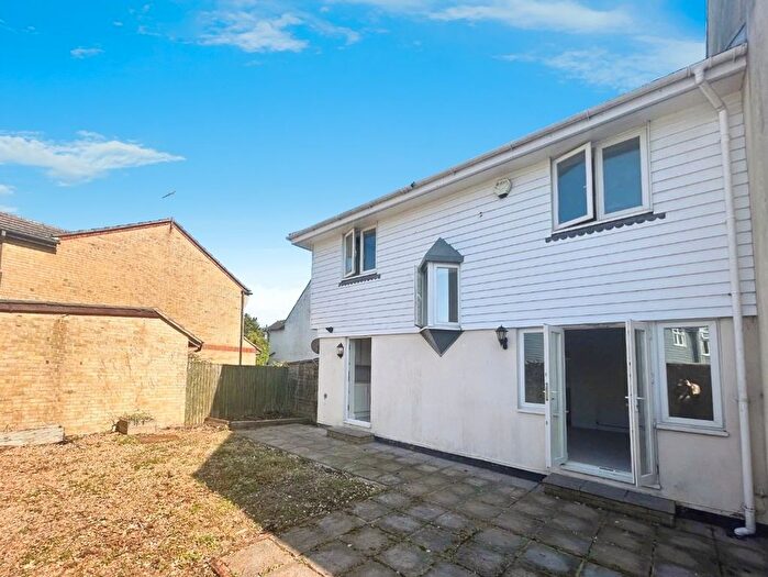 2 Bedroom Property To Rent In Newmans Close, Hythe, CT21