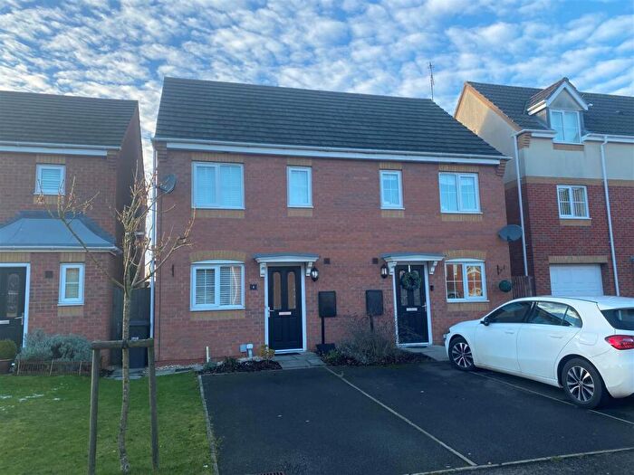 2 Bedroom Semi-Detached House To Rent In Forsythia Close, Bedworth, CV12