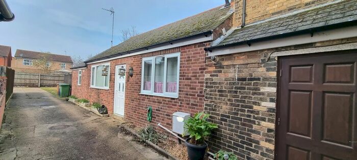 2 Bedroom Bungalow To Rent In Broad Street, Whittlesey, Peterborough, PE7
