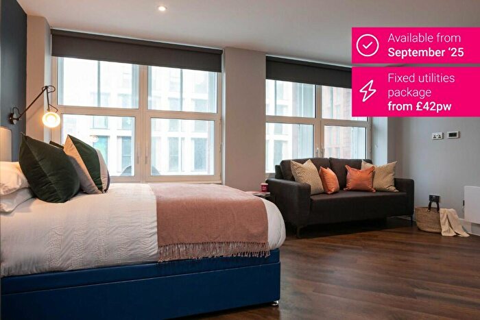 1 Bedroom Apartment To Rent In Princess Street, Manchester, Greater Manchester, M1