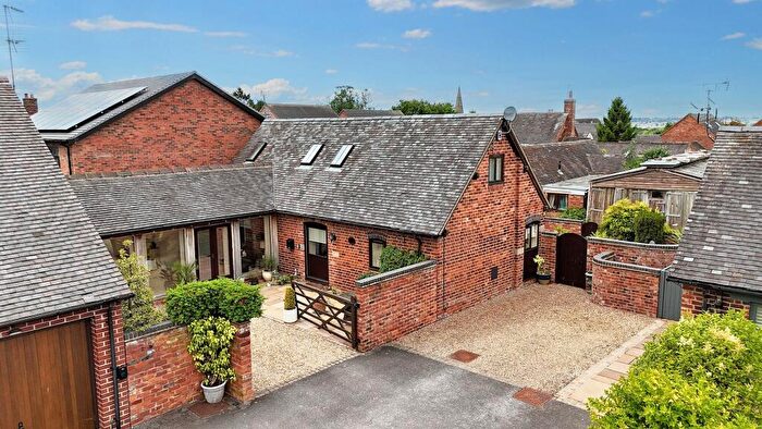 3 Bedroom Semi-Detached House For Sale In Richards Court, Bednall, ST17