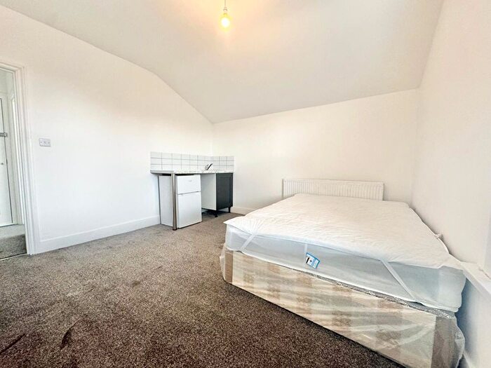 Studio To Rent In Bartram Road, London, SE4