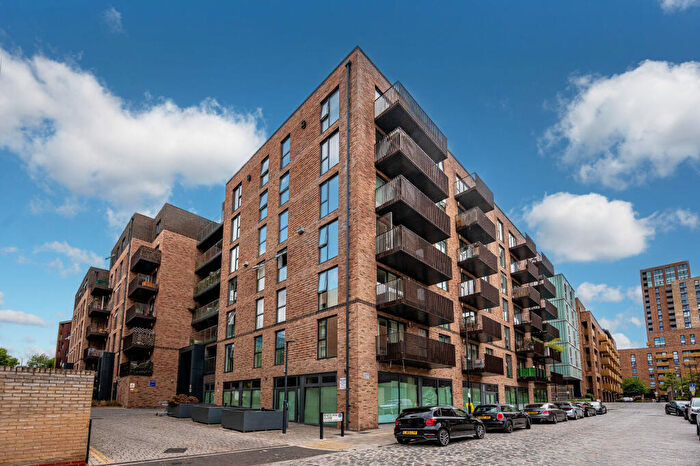 2 Bedroom Flat For Sale In Bloom Heights, Rotherhithe, London, SE8