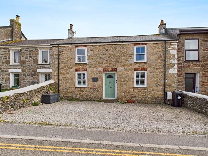 3 Bedroom Cottage For Sale In Gew Terrace, Redruth - Beautifully Presented Cottage, TR15