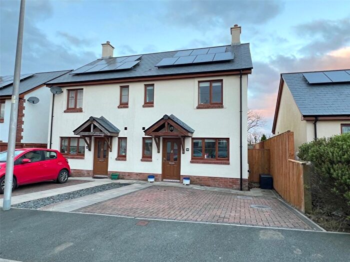 3 Bedroom Semi-Detached House For Sale In Ashford Park, Crundale, Haverfordwest, Pembrokeshire, SA62