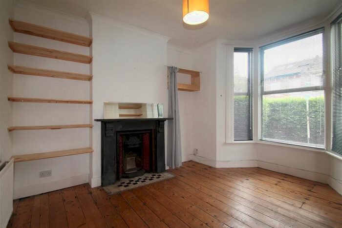 1 Bedroom Flat To Rent In Melbourne Grove, London, SE22