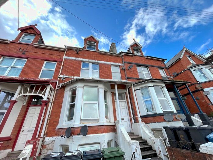 1 Bedroom Flat To Rent In Hermosa Road, Teignmouth, TQ14